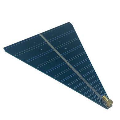 Антенна UWB 800MhZ-6Ghz SR_LPD003_V101, SMA-F, треугольник, направленная, логопериодическая для анализ. спектр