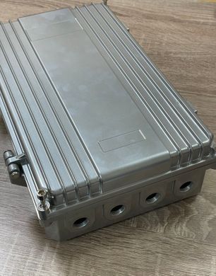 Алюминиевый корпус с радиатором (320х200х90/303х184х77мм), 4*M16, для РЭБ