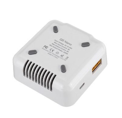 Зарядное устройство для батарей FPV Charger ISDT Q6 Nano BattGo 200W 8A, XT60, балансировка 1-6S