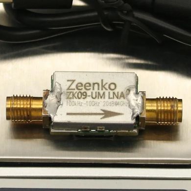 Усилитель сигнала широкополосный Zeenko ZK09-UM 100kHz&ndash;10GHz, 20dB LNA, питание от USB Type-C