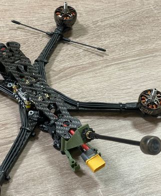 Дрон FPV ВІТЕР 7", управление на 915МГц, протестирован с нагрузкой 1.5кг, видео VTX 4.9-6Ghz
